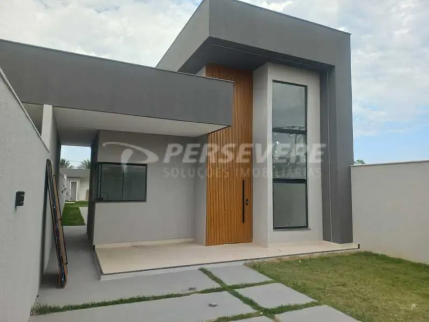 Foto 1 de Casa com 3 quartos à venda, 125m2 em Marica - RJ