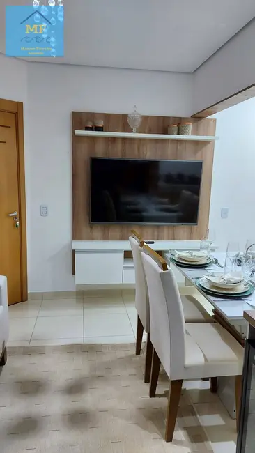 Foto 2 de Apartamento com 2 quartos à venda, 67m2 em Caiçara, Praia Grande - SP