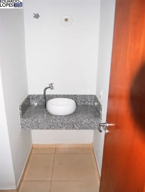 Foto 4 de Casa com 2 quartos à venda, 71m2 em Jardim Nely, Indaiatuba - SP