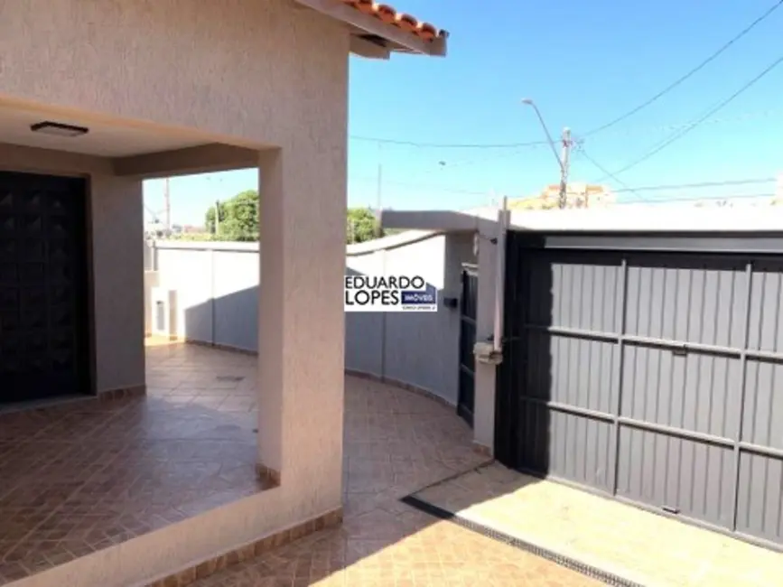 Foto 2 de Casa com 3 quartos à venda, 167m2 em Indaiatuba - SP
