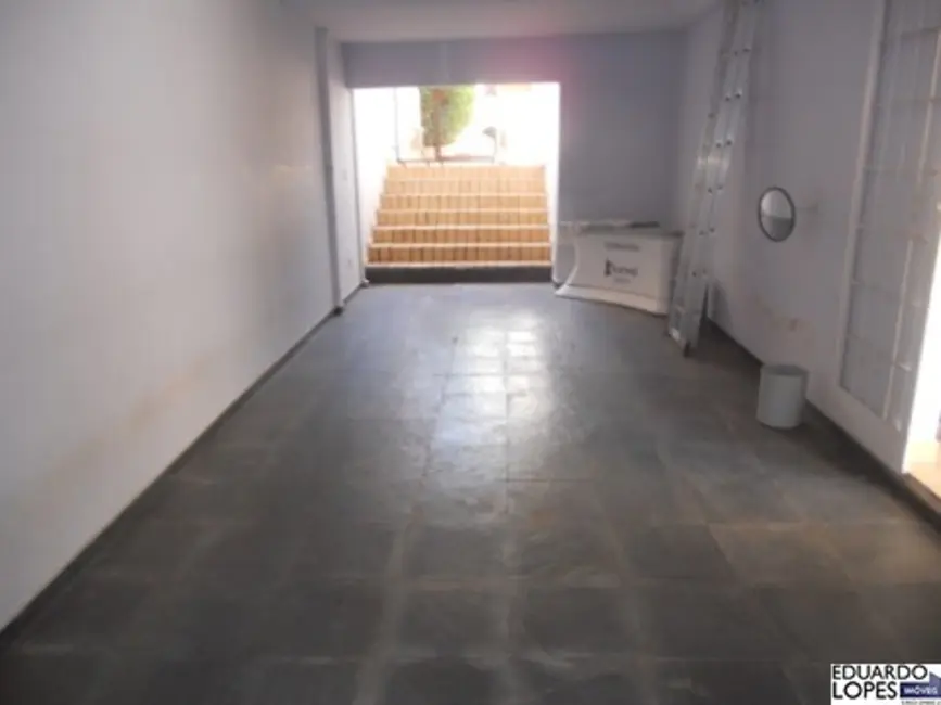 Casa com 4 quartos à venda, 242m2 em Vila Ruz Peres, Indaiatuba - SP - imagem 4 Foto 4 de Casa com 4 quartos à venda, 242m2 em Vila Ruz Peres, Indaiatuba - SP