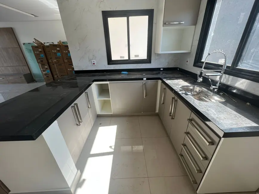 Foto 4 de Casa de Condomínio com 3 quartos para alugar, 160m2 em Braganca Paulista - SP