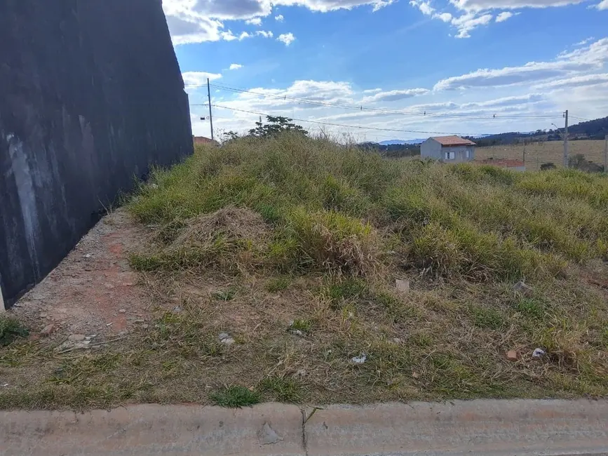 Foto 1 de Terreno / Lote à venda, 140m2 em Braganca Paulista - SP