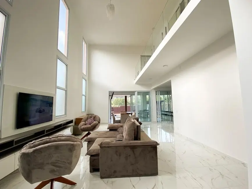 Foto 3 de Casa com 4 quartos à venda, 800m2 em Braganca Paulista - SP