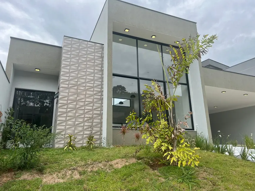 Foto 2 de Casa com 3 quartos à venda, 400m2 em Braganca Paulista - SP