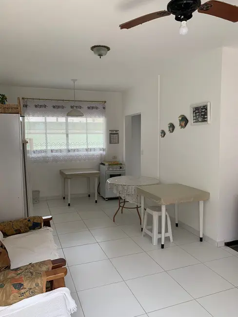 Casa de Condomínio com 2 quartos à venda, 80m2 em Bertioga - SP - imagem 4 Foto 4 de Casa de Condomínio com 2 quartos à venda, 80m2 em Bertioga - SP