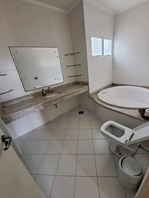 Foto 9 de Casa de Condomínio com 3 quartos para alugar, 290m2 em Braganca Paulista - SP