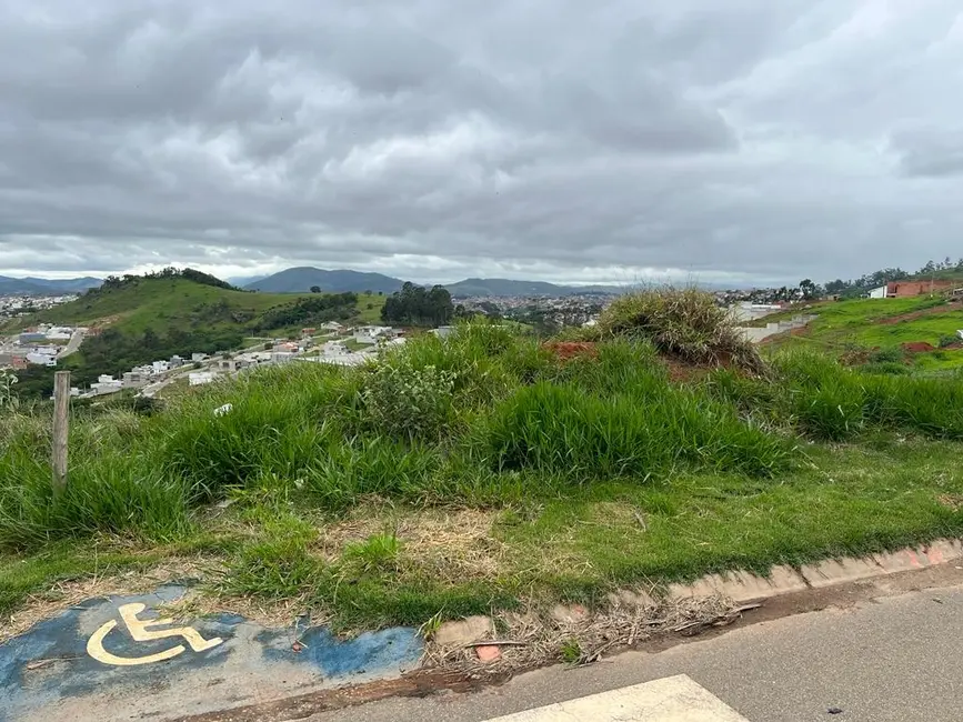 Foto 2 de Terreno / Lote à venda, 140m2 em Braganca Paulista - SP