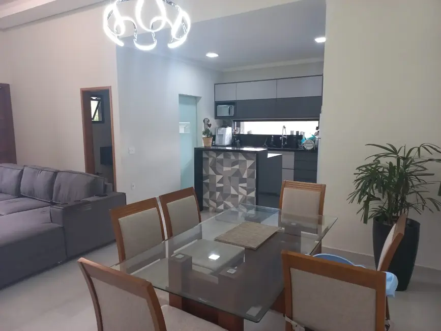 Casa de Condomínio com 3 quartos à venda, 175m2 em Braganca Paulista - SP - imagem 9 Foto 9 de Casa de Condomínio com 3 quartos à venda, 175m2 em Braganca Paulista - SP