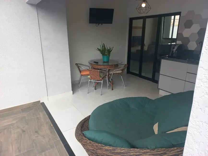 Casa de Condomínio com 3 quartos à venda, 175m2 em Braganca Paulista - SP - imagem 4 Foto 4 de Casa de Condomínio com 3 quartos à venda, 175m2 em Braganca Paulista - SP