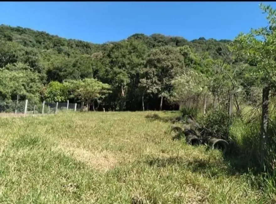 Foto 2 de Terreno / Lote à venda, 1232m2 em Vargem - SP