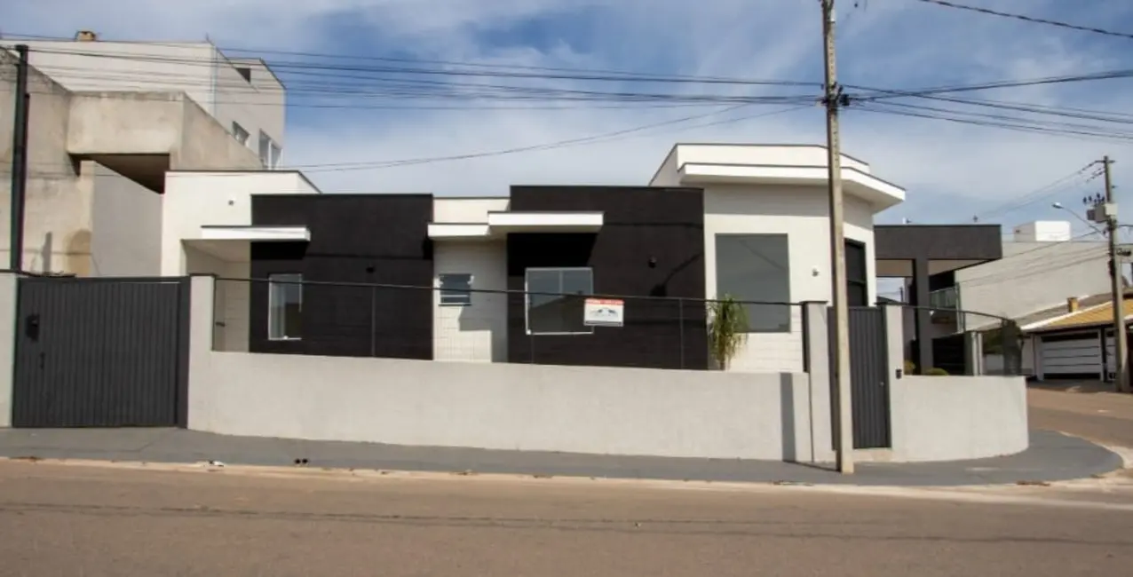 Foto 2 de Casa com 3 quartos à venda, 150m2 em Residencial Quinta dos Vinhedos, Braganca Paulista - SP