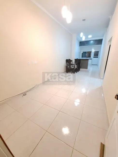 Foto 2 de Casa com 2 quartos à venda, 100m2 em Residencial Quinta dos Vinhedos, Braganca Paulista - SP