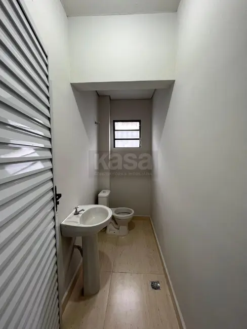 Foto 8 de Armazém / Galpão à venda, 227m2 em Vila Mota, Braganca Paulista - SP