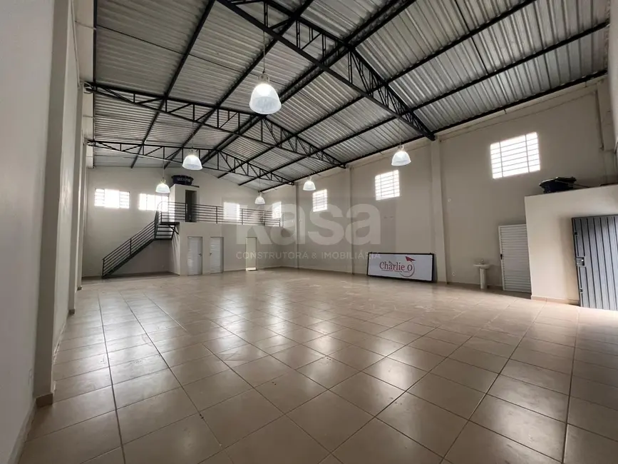 Foto 4 de Armazém / Galpão à venda, 227m2 em Vila Mota, Braganca Paulista - SP