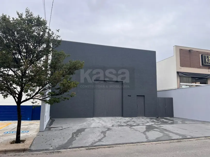 Foto 1 de Armazém / Galpão à venda, 227m2 em Vila Mota, Braganca Paulista - SP