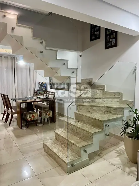 Foto 5 de Casa com 3 quartos à venda, 120m2 em Residencial Quinta dos Vinhedos, Braganca Paulista - SP