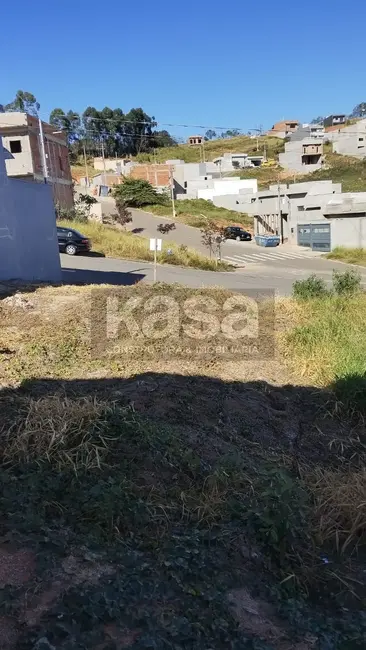 Foto 1 de Terreno / Lote à venda, 140m2 em Braganca Paulista - SP