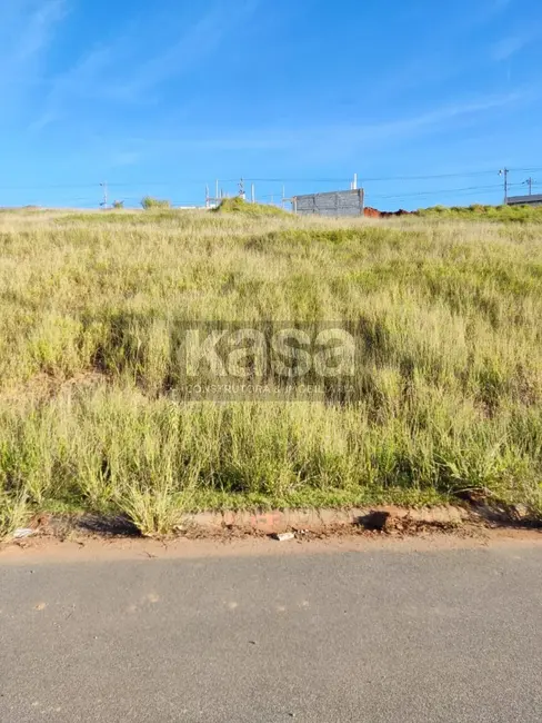 Foto 2 de Terreno / Lote à venda, 226m2 em Braganca Paulista - SP