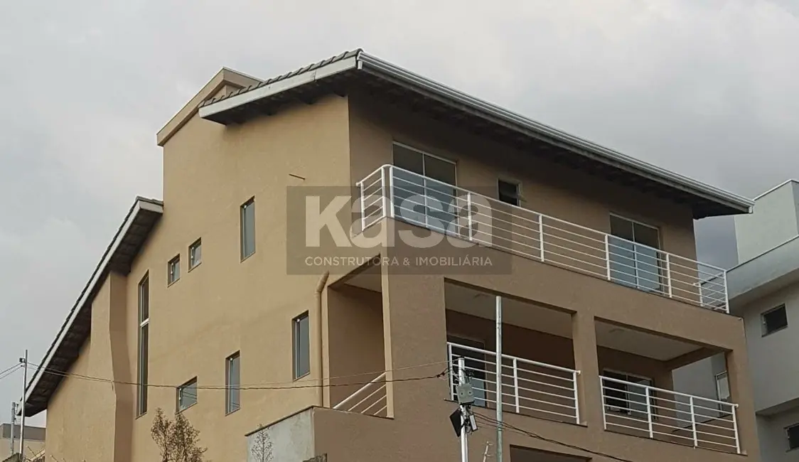 Foto 4 de Casa com 4 quartos à venda, 250m2 em Residencial Floresta São Vicente, Braganca Paulista - SP