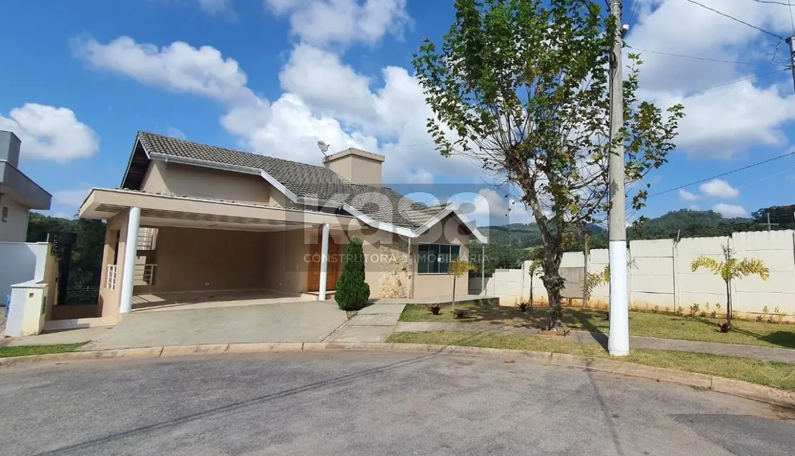 Foto 3 de Casa com 4 quartos à venda, 250m2 em Residencial Floresta São Vicente, Braganca Paulista - SP