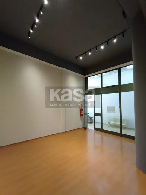 Foto 5 de Sala Comercial para alugar, 61m2 em Centro, Braganca Paulista - SP