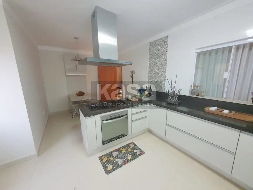 Foto 9 de Casa de Condomínio com 4 quartos à venda, 276m2 em Condomínio Jardim Flamboyan, Braganca Paulista - SP