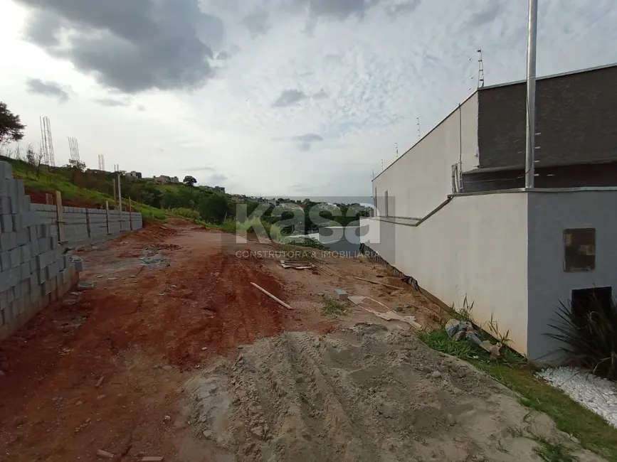 Foto 5 de Terreno / Lote à venda, 296m2 em Braganca Paulista - SP