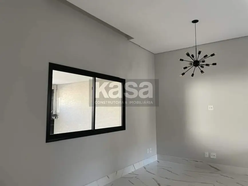Foto 3 de Casa com 3 quartos à venda, 119m2 em Residencial Piemonte, Braganca Paulista - SP
