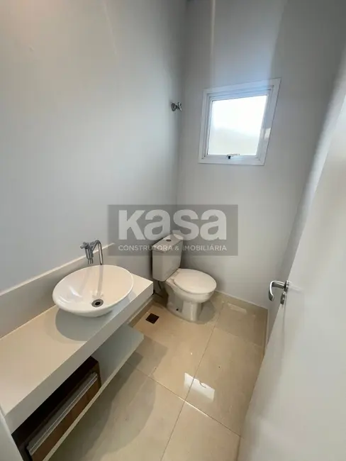 Foto 6 de Casa de Condomínio com 3 quartos à venda e para alugar, 226m2 em Braganca Paulista - SP