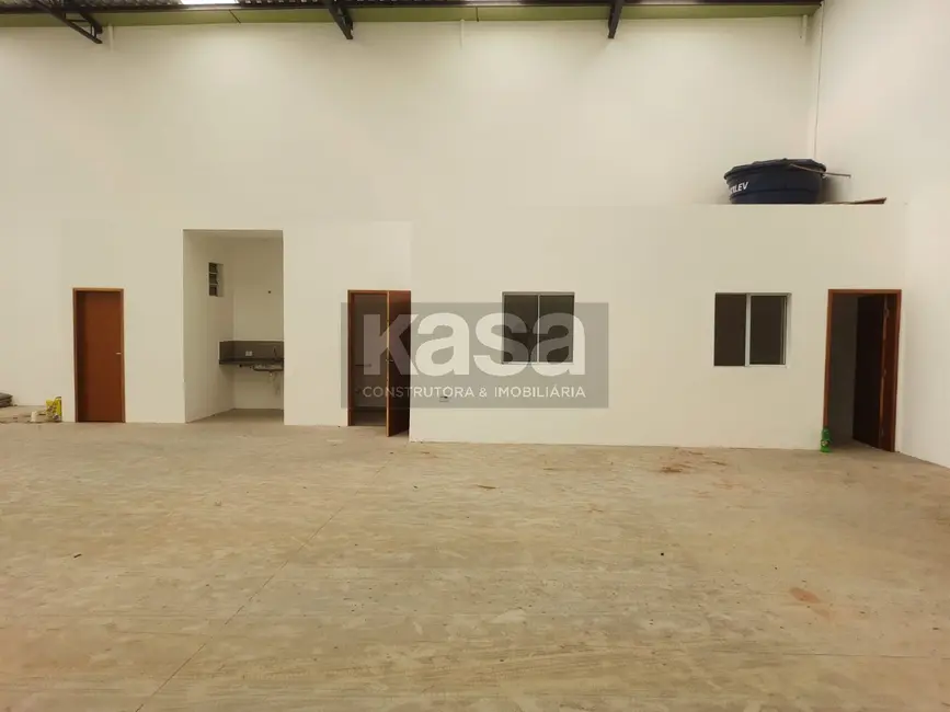 Foto 3 de Armazém / Galpão para alugar, 750m2 em Braganca Paulista - SP