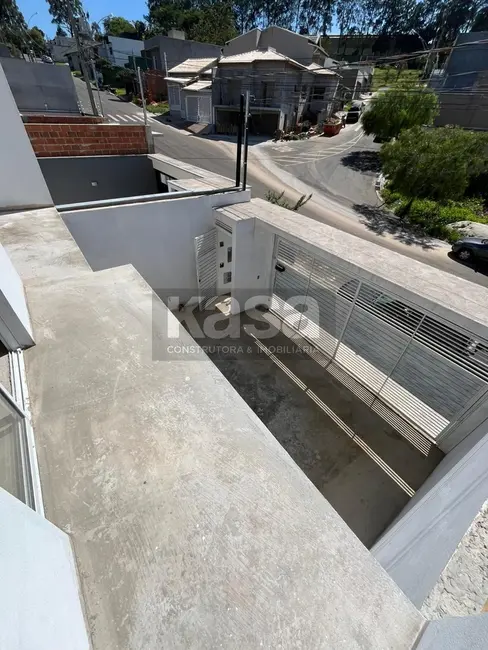 Casa com 3 quartos à venda, 166m2 em Braganca Paulista - SP - imagem 8 Foto 8 de Casa com 3 quartos à venda, 166m2 em Braganca Paulista - SP