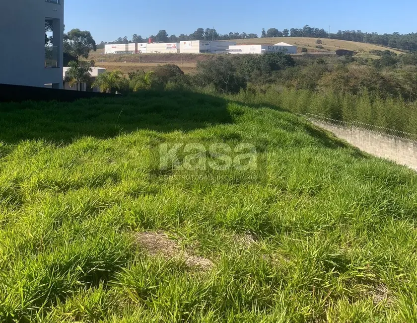 Foto 2 de Terreno / Lote à venda, 805m2 em Braganca Paulista - SP
