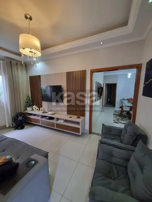 Foto 3 de Casa com 3 quartos à venda, 150m2 em Residencial dos Ipês III, Braganca Paulista - SP