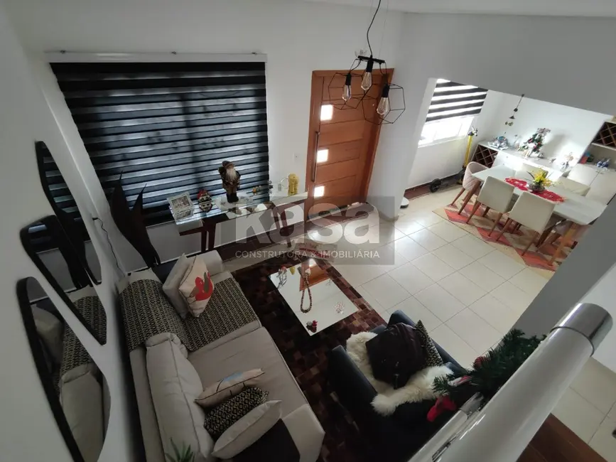 Foto 3 de Casa de Condomínio com 3 quartos à venda, 232m2 em Jardim São José, Braganca Paulista - SP