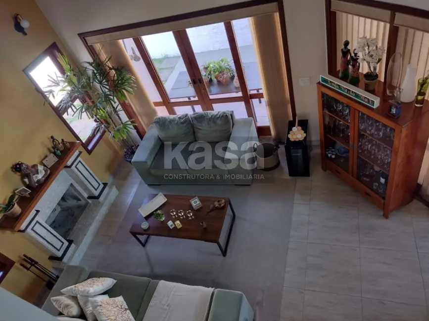 Foto 2 de Casa com 3 quartos à venda, 265m2 em Braganca Paulista - SP