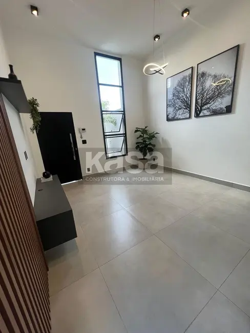 Foto 2 de Casa com 3 quartos à venda, 118m2 em Residencial Piemonte, Braganca Paulista - SP