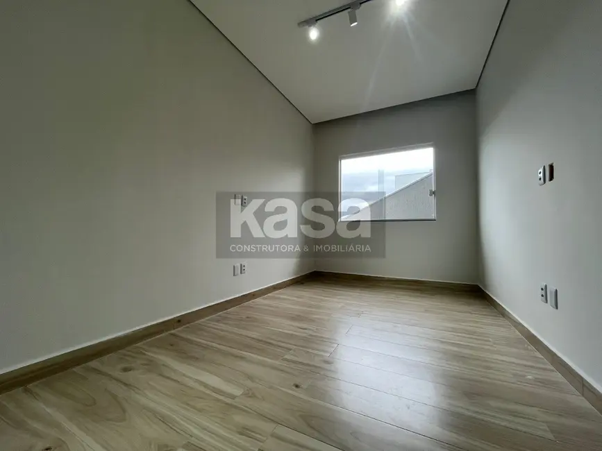 Foto 8 de Casa com 3 quartos à venda, 120m2 em Braganca Paulista - SP
