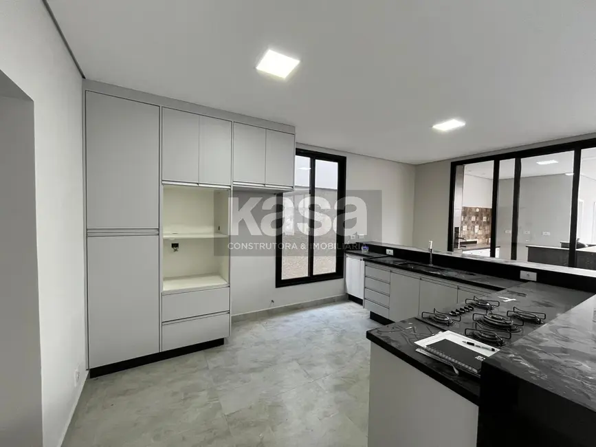 Foto 9 de Casa de Condomínio com 3 quartos para alugar, 310m2 em Braganca Paulista - SP