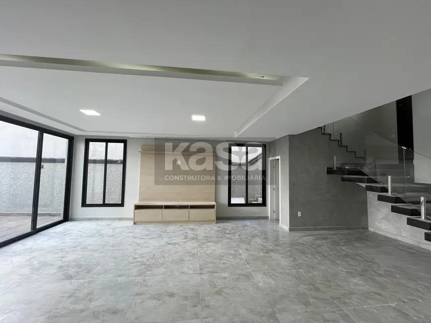 Foto 3 de Casa de Condomínio com 3 quartos para alugar, 310m2 em Braganca Paulista - SP