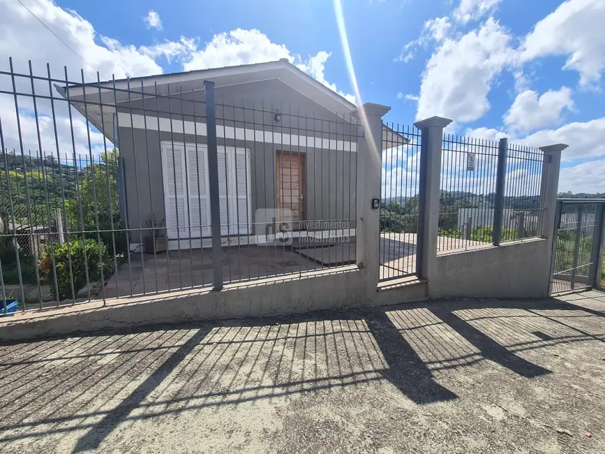 Foto 1 de Casa com 2 quartos à venda, 136m2 em Universitário, Bento Goncalves - RS