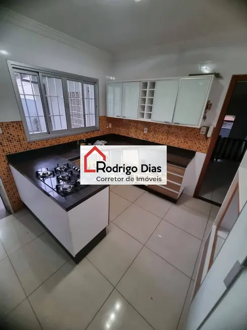 Foto 1 de Casa com 3 quartos à venda, 350m2 em Jardim Itália, Jundiai - SP