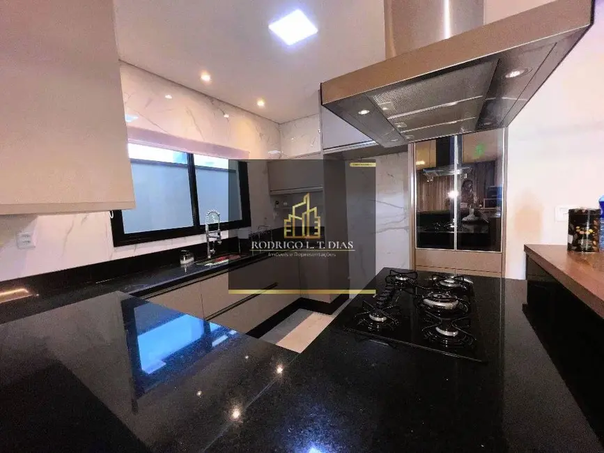 Foto 1 de Casa de Condomínio com 3 quartos para alugar, 220m2 em Jardim Celeste, Jundiai - SP