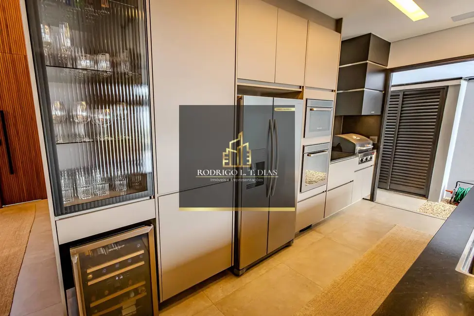 Casa de Condomínio com 3 quartos à venda e para alugar, 300m2 em Jundiai - SP - imagem 5 Foto 5 de Casa de Condomínio com 3 quartos à venda e para alugar, 300m2 em Jundiai - SP