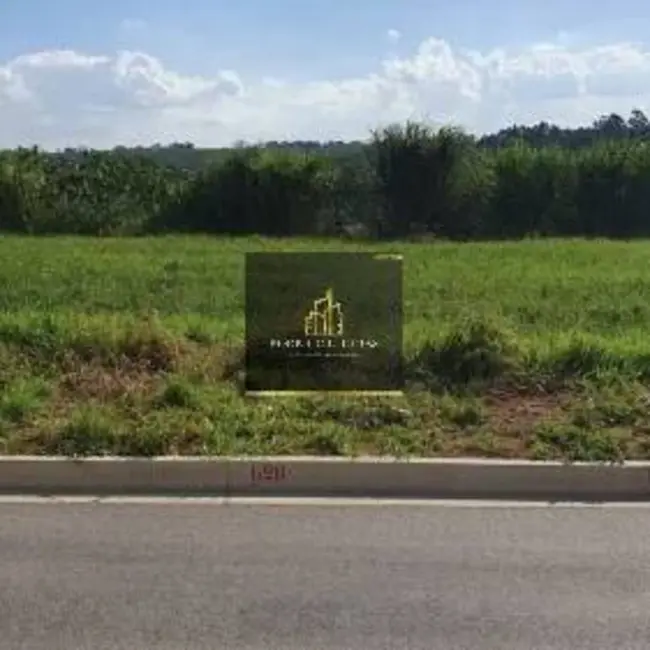 Foto 2 de Terreno / Lote à venda, 176m2 em Cabreuva - SP