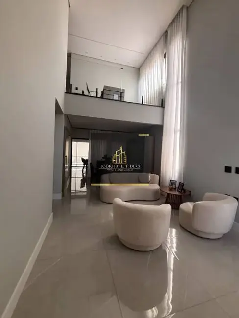 Foto 2 de Casa de Condomínio com 3 quartos à venda, 250m2 em Itupeva - SP