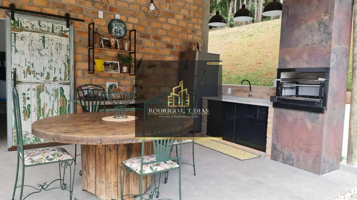 Foto 19 de Chácara à venda, 6000m2 em Santa Clara, Jundiai - SP