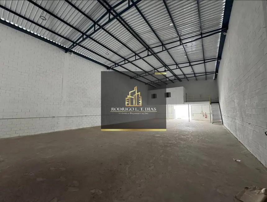 Foto 2 de Armazém / Galpão para alugar, 660m2 em Loteamento Parque Industrial, Jundiai - SP