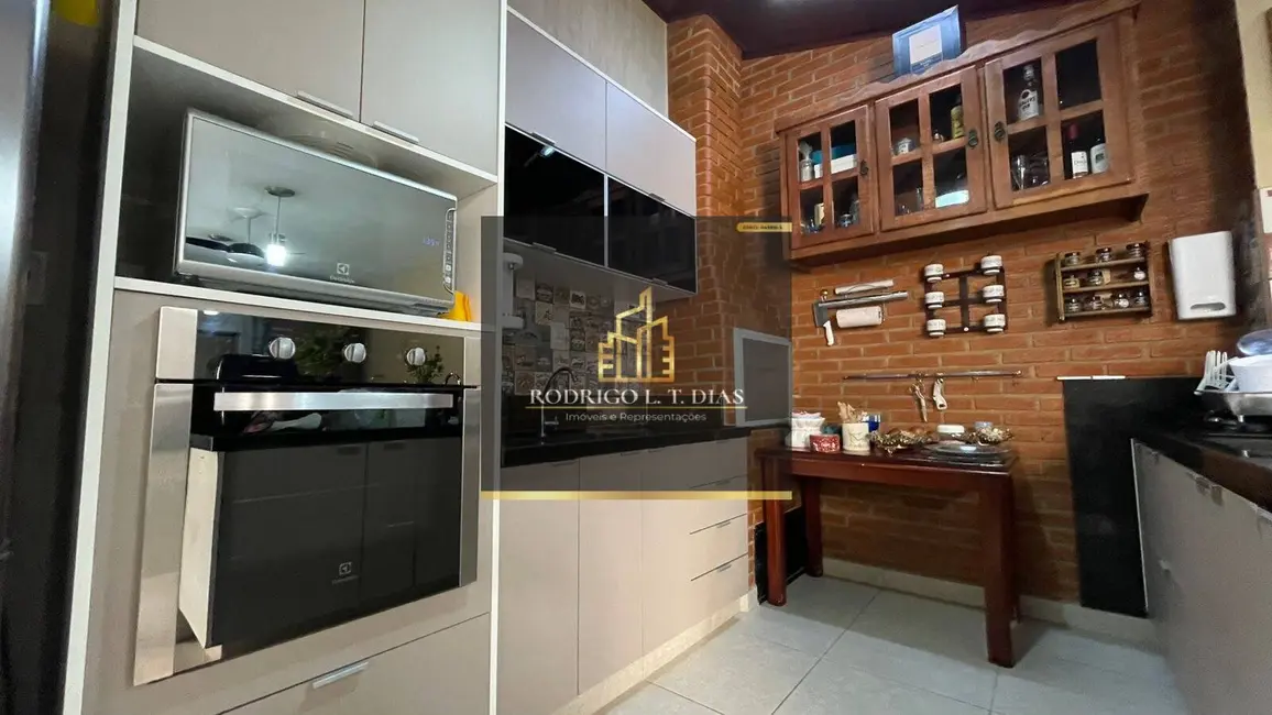 Foto 3 de Casa de Condomínio com 3 quartos à venda e para alugar, 160m2 em Jardim Tamoio, Jundiai - SP