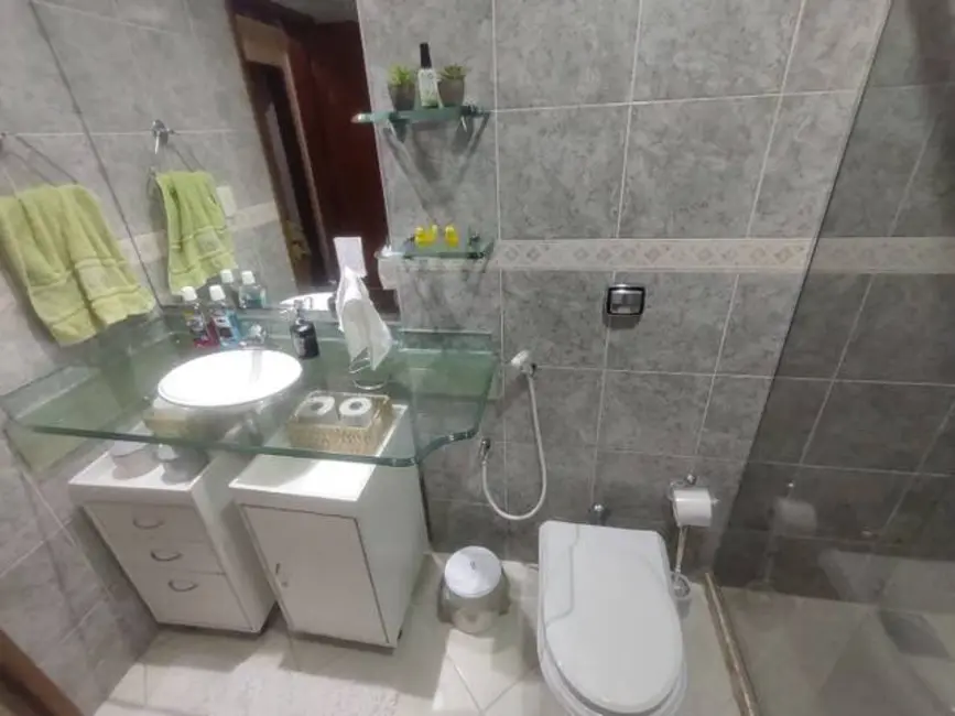 Foto 6 de Apartamento com 4 quartos à venda e para alugar, 180m2 em Parque Jóquei Club, Campos Dos Goytacazes - RJ